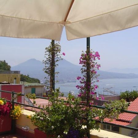 Una Terrazza Sul Golfo Неаполь Экстерьер фото