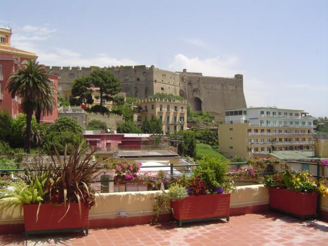 Una Terrazza Sul Golfo Неаполь Номер фото