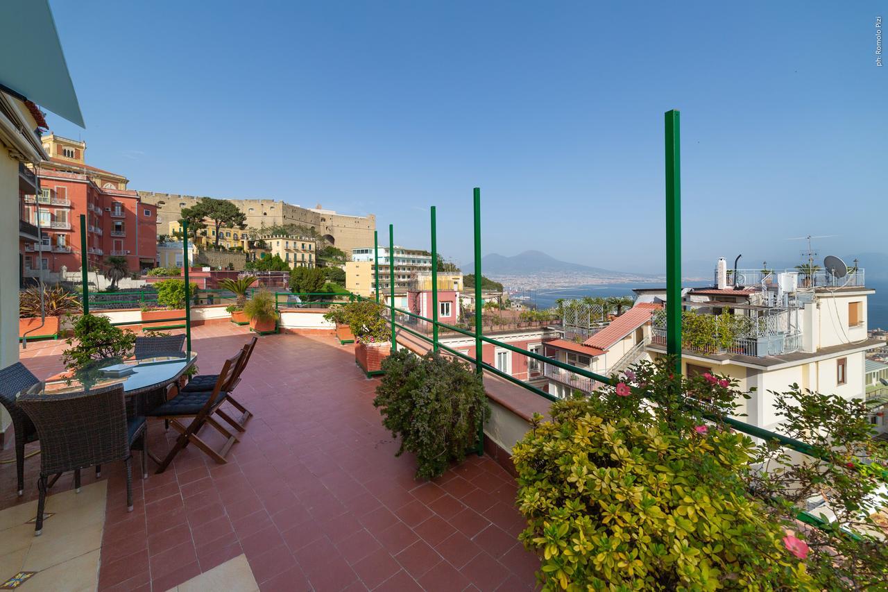 Una Terrazza Sul Golfo Неаполь Экстерьер фото