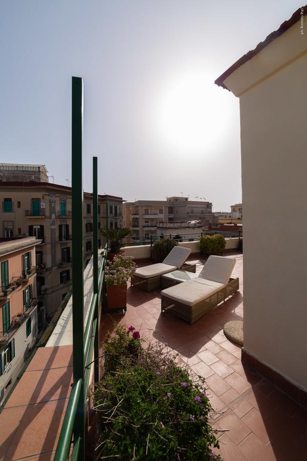 Una Terrazza Sul Golfo Неаполь Экстерьер фото